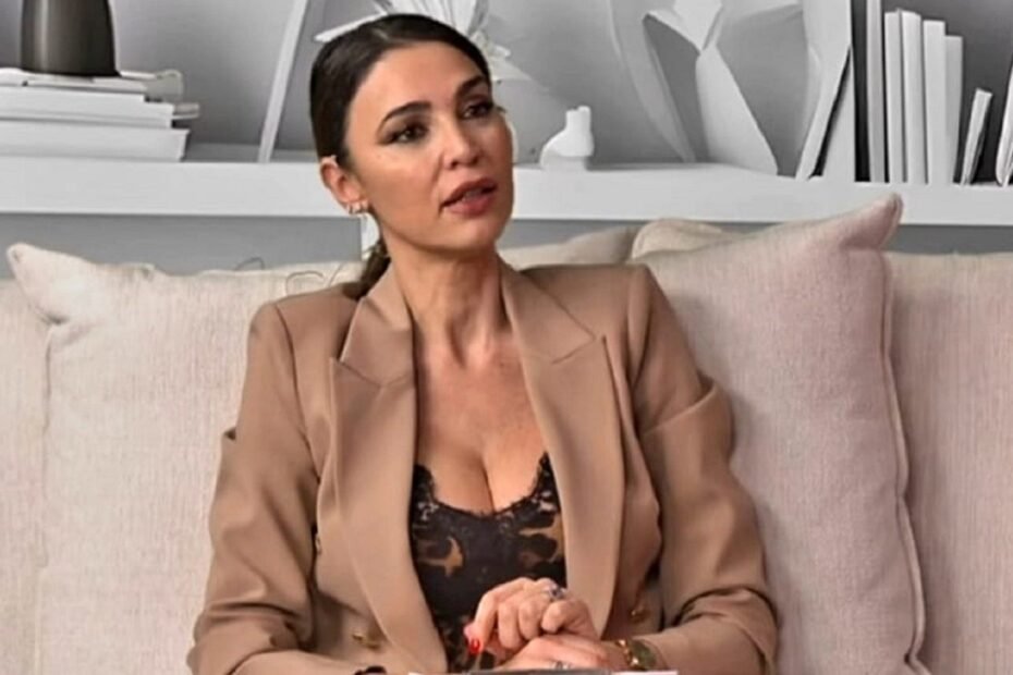 Cecilia Capriotti e Gianluca Mobilia si sposano matrimonio panarea