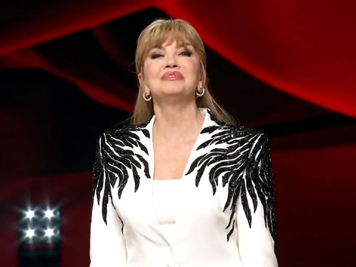 Giuria di Ballando con le Stelle guillermo mariotto enzo miccio milly carlucci