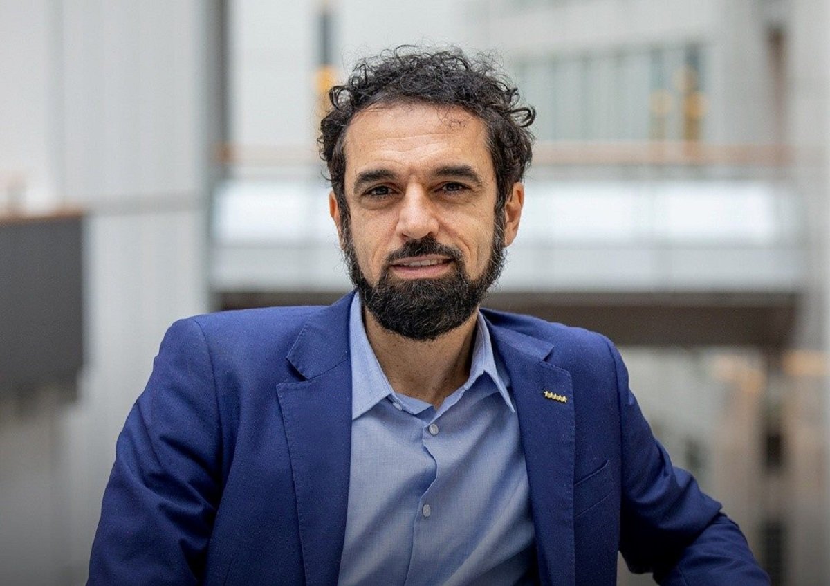 ultimo concorrente Isola dei Famosi 2025 Dino Giarrusso tutti naufraghi