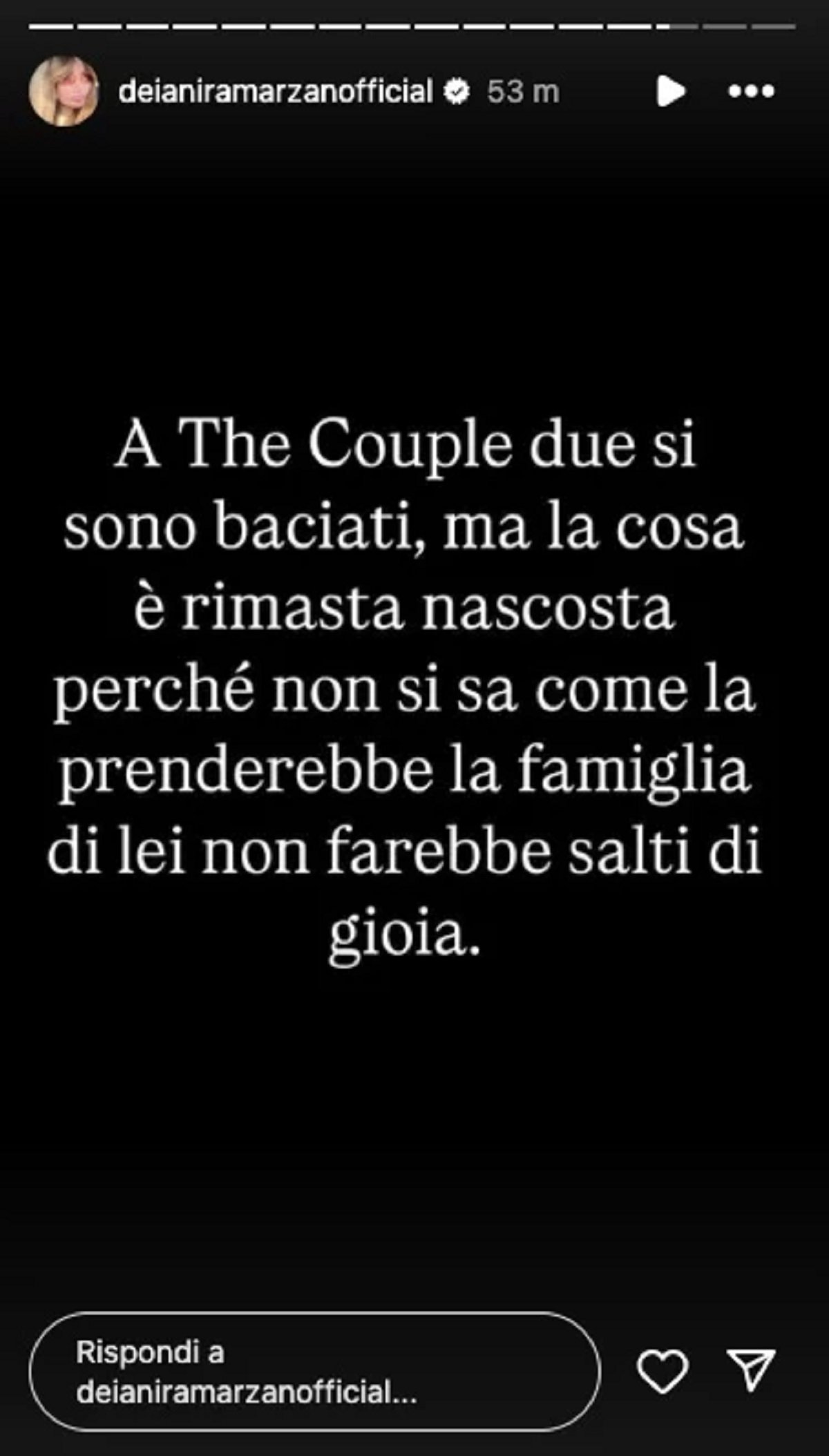 Bacio a The Couple tra due concorrenti